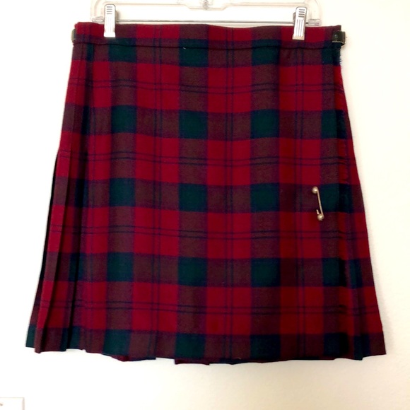 Highland Homes Other - Men’s red and green plaid kilt
